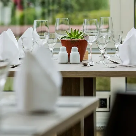 Linderhof Hotel